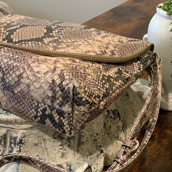 Snake Python And Gold Elaine Turner Crossbody - Picture 5 of 8